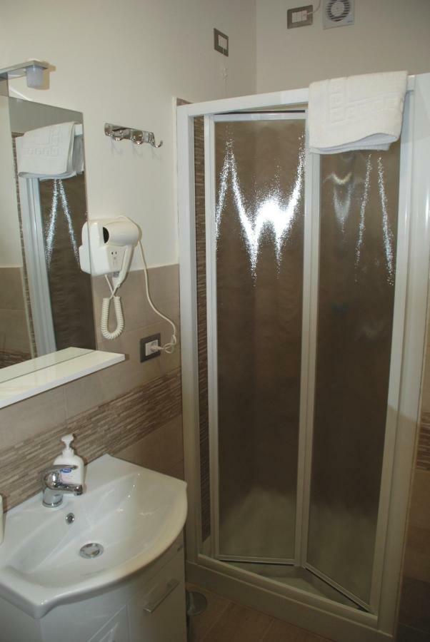 Binario 2 Hotel San Giorgio a Cremano Ngoại thất bức ảnh