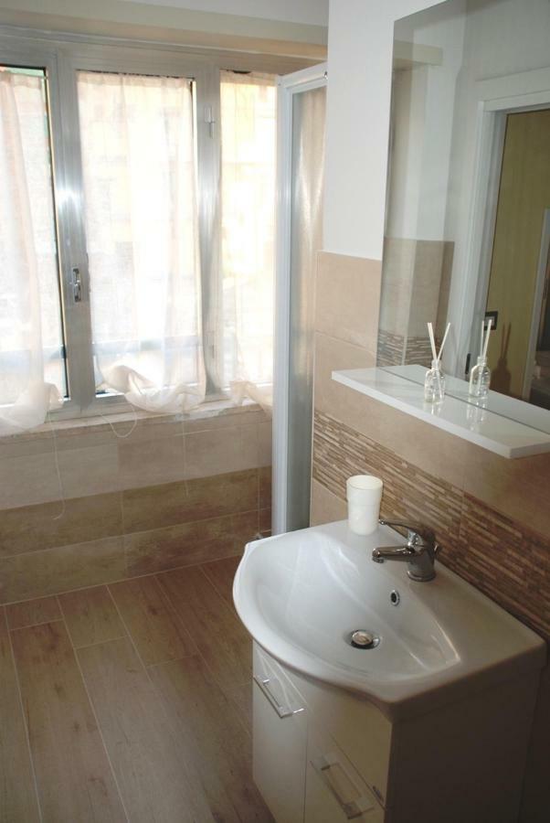 Binario 2 Hotel San Giorgio a Cremano Ngoại thất bức ảnh
